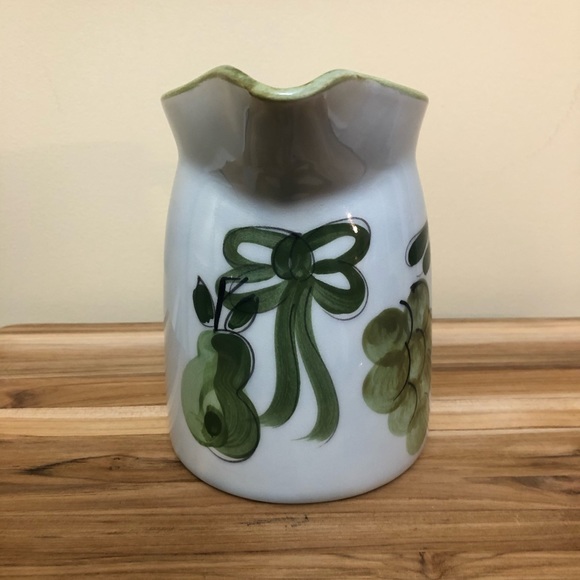 Vintage pitcher by Los Angeles Potteries - Picture 2 of 11